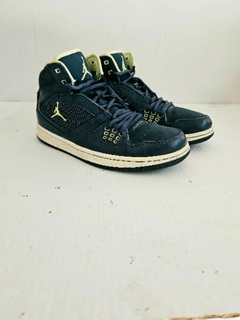 Nike Jordan 1 Flight Squadron Blue Yellow Men’s Sneakers 372704-415 Size 8